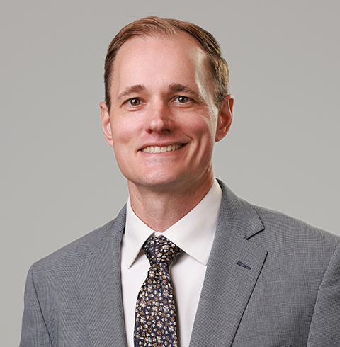 A headshot of Wesley Robinson.