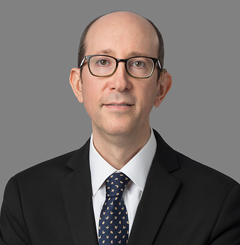 A headshot of Matthew Stoloff.