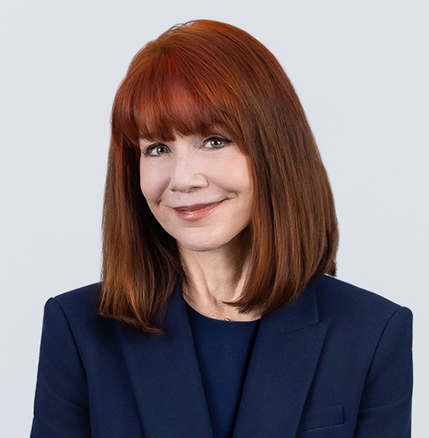 A headshot of Stephanie Sheridan.