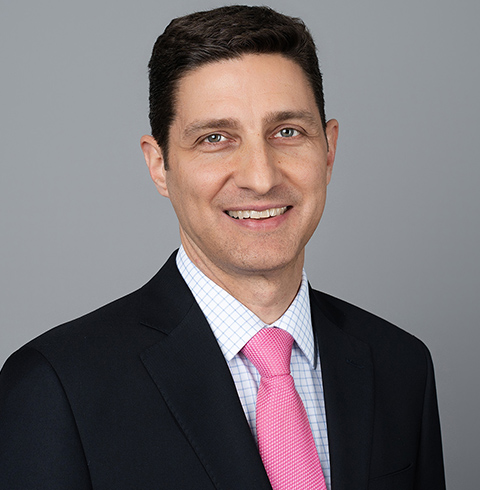 A headshot of Ronald Varnum.