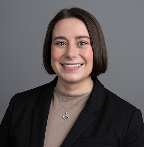 A headshot of Erin Williamson.